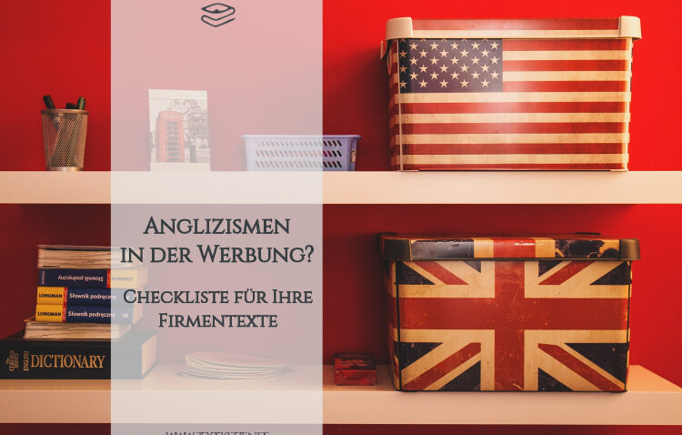 Anglizismen in der Werbung: Regale mit Büchern und Aufbewahrungsboxen mit britischer und US-Flagge