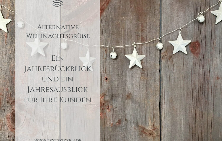 Alternative Weihnachtsgrüße: Beitragstitel vor Motiv einer Holzwand mit Sternenkette